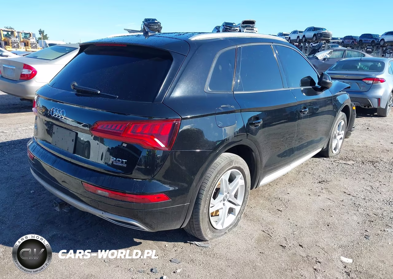 2018 Audi Q5 2.0T Premium-2.0T Tech Premium VIN:WA1ANAFY2J2156730 - 4