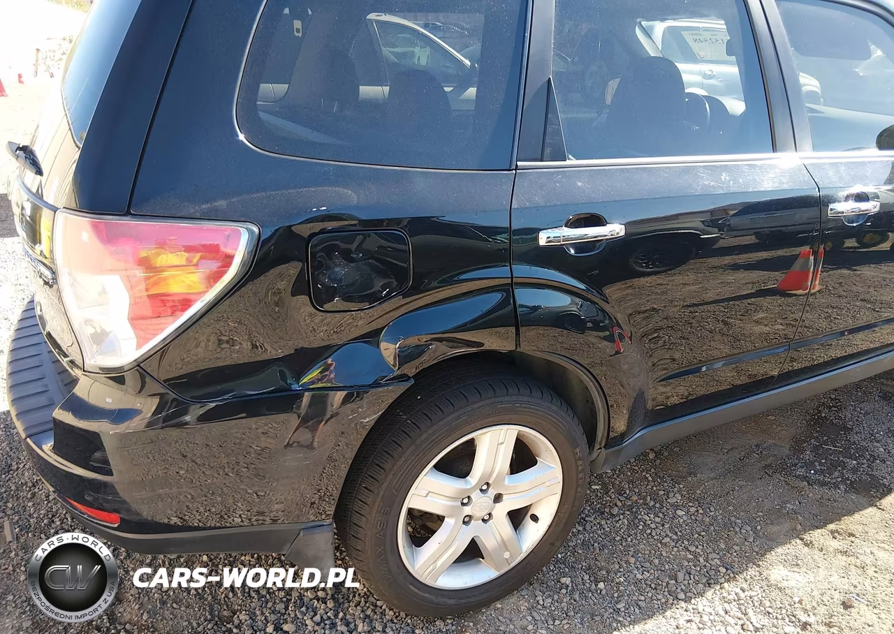 2010 Subaru Forester 2.5X Limited VIN:JF2SH6DC3AH724746 - 6