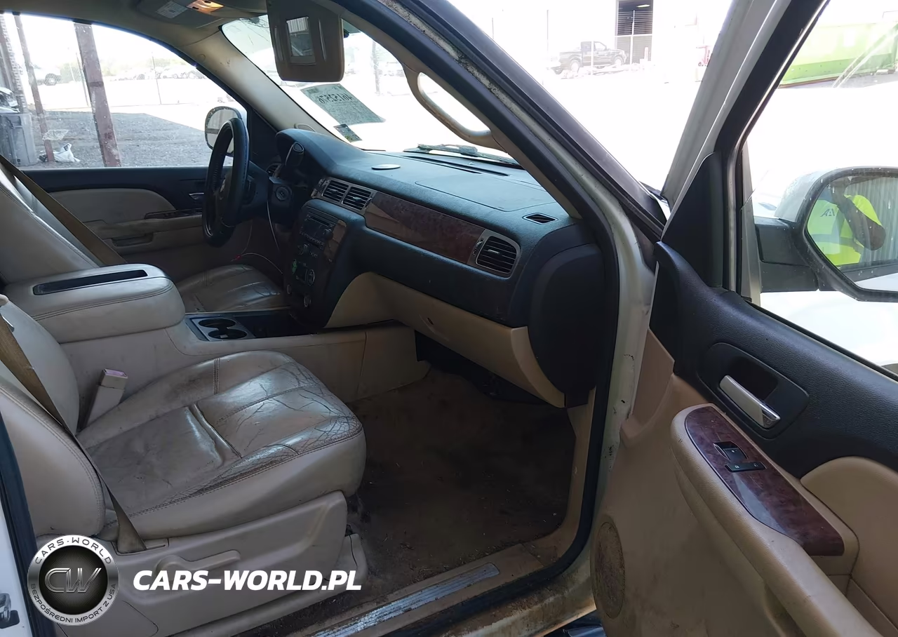 2007 Chevrolet Suburban 1500 Lt VIN:1GNFC16037J238581 - 5