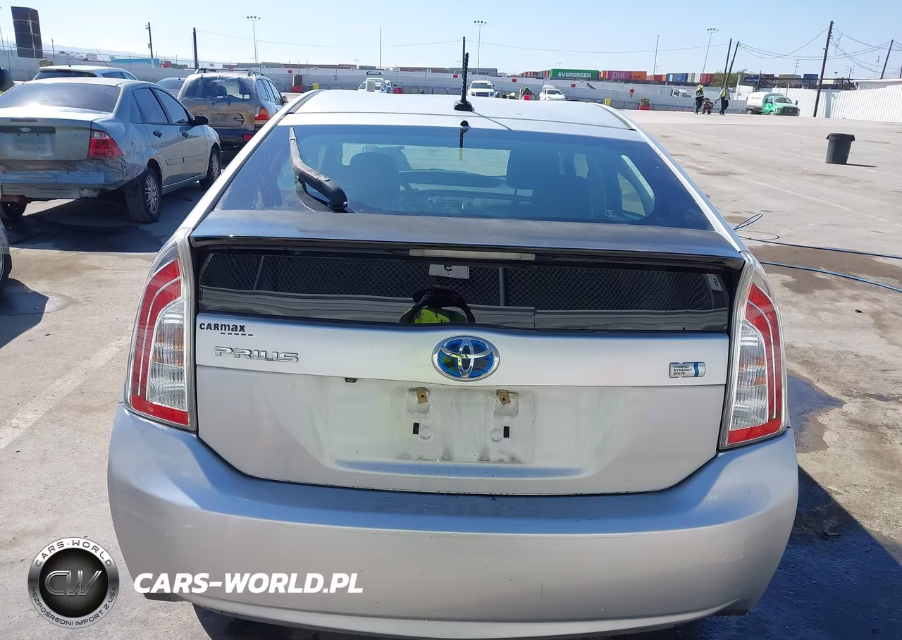 2015 Toyota Prius Three VIN:JTDKN3DU0F0431472 - 16