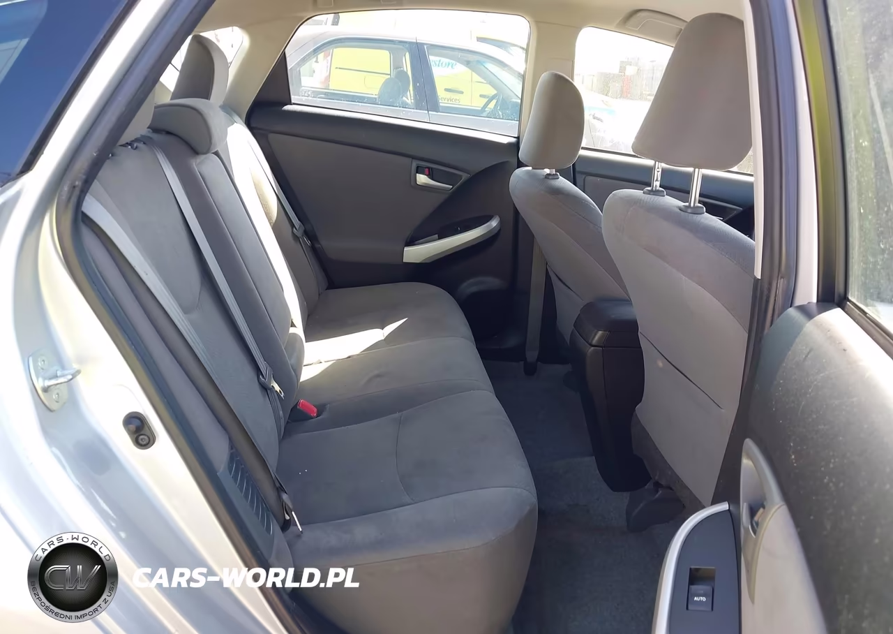 2015 Toyota Prius Three VIN:JTDKN3DU0F0431472 - 8