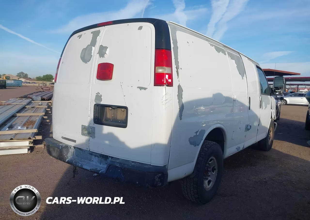 2007 Chevrolet Express Work Van VIN:1GBGG25VX71178789 - 4