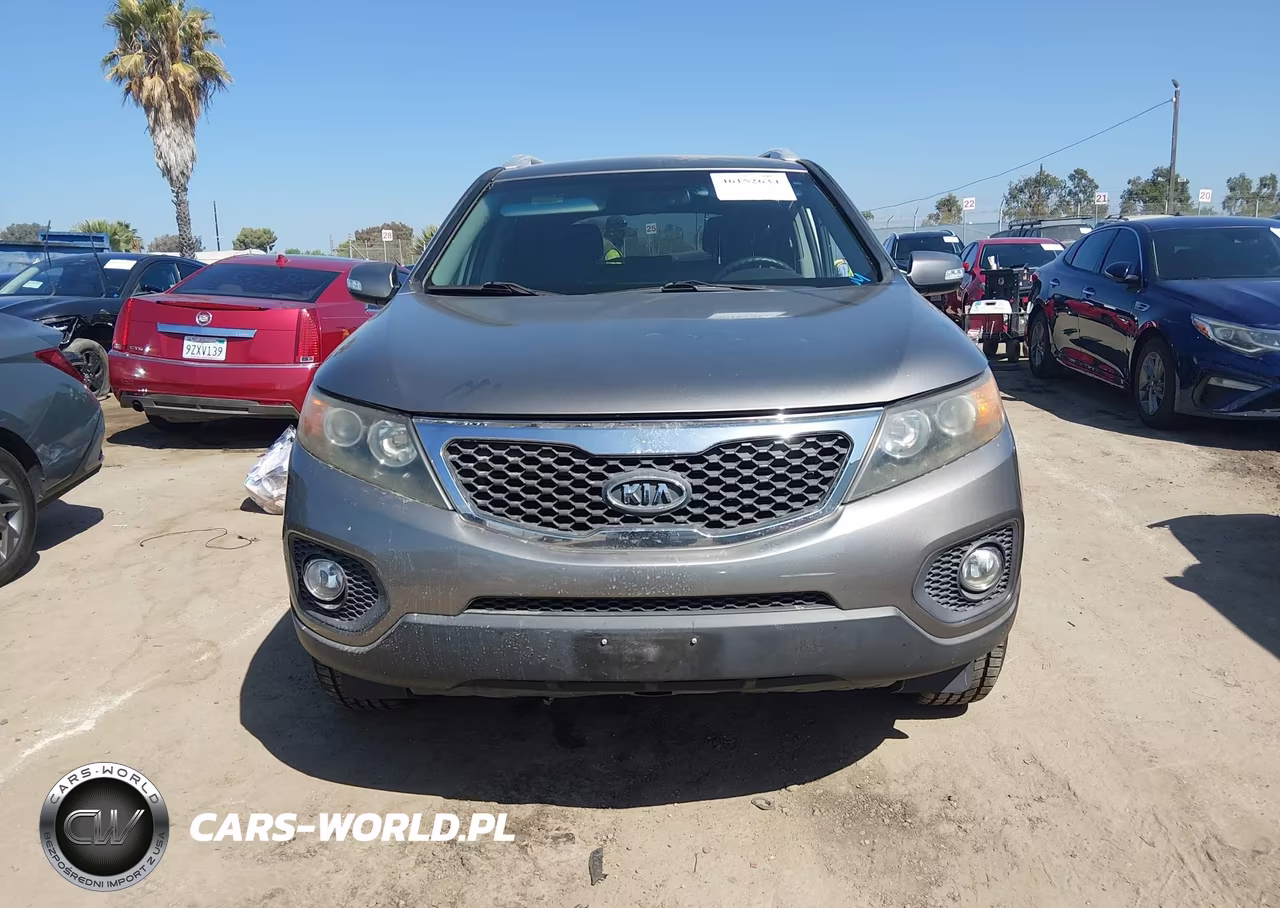 2013 Kia Sorento Lx VIN:5XYKT3A63DG315881 - 12