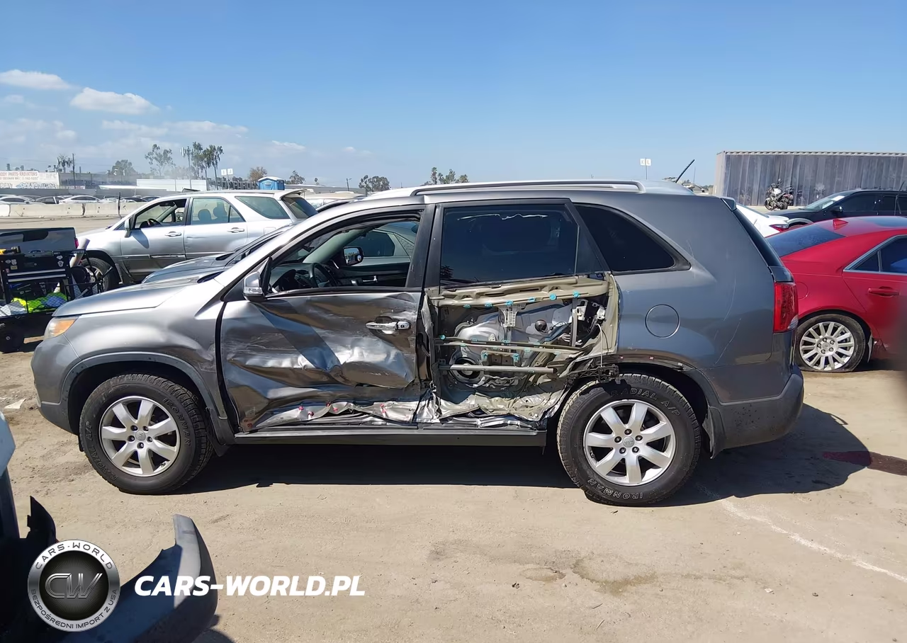 2013 Kia Sorento Lx VIN:5XYKT3A63DG315881 - 14