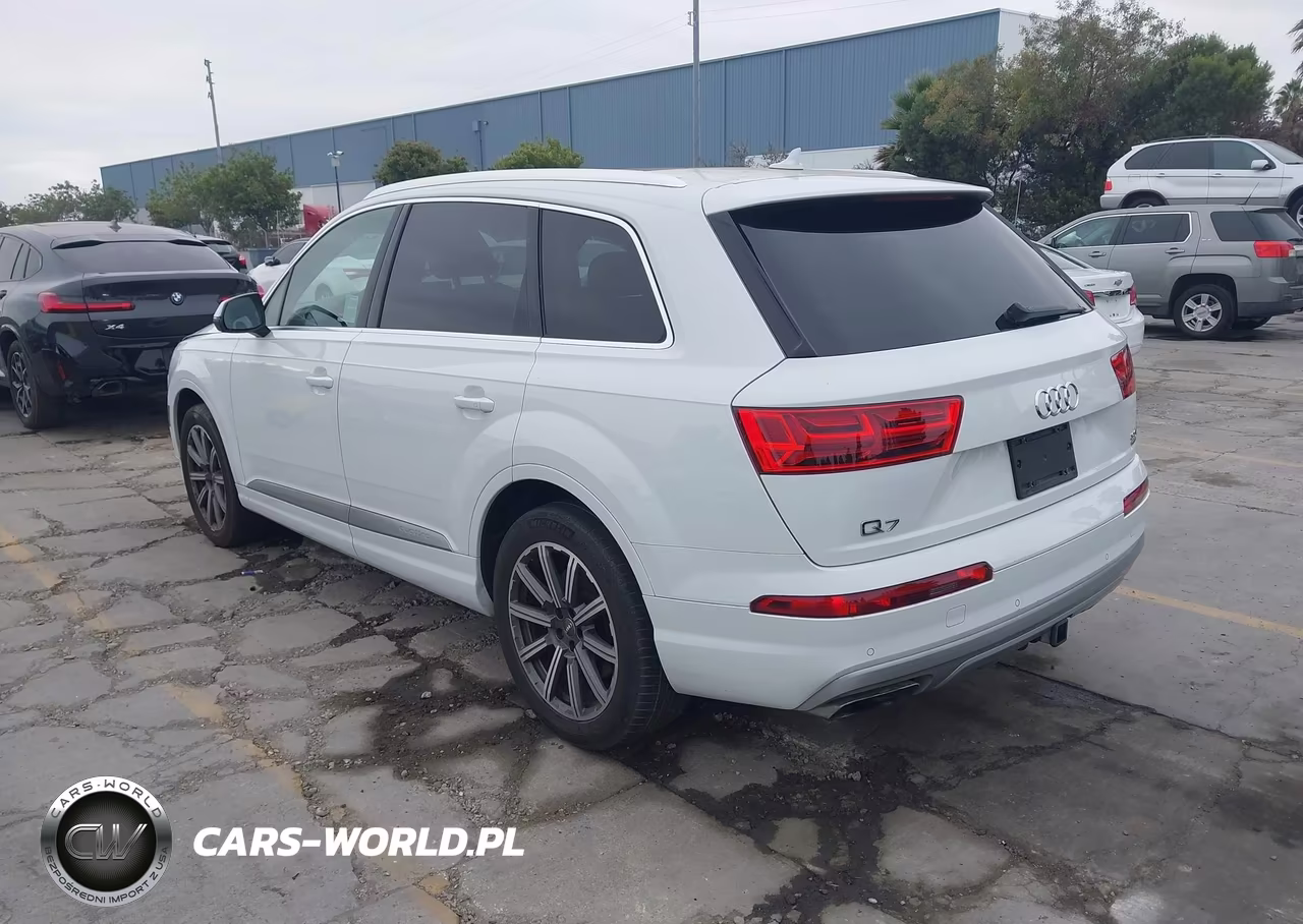 2017 Audi Q7 3.0T Premium VIN:WA1LAAF73HD035747 - 3