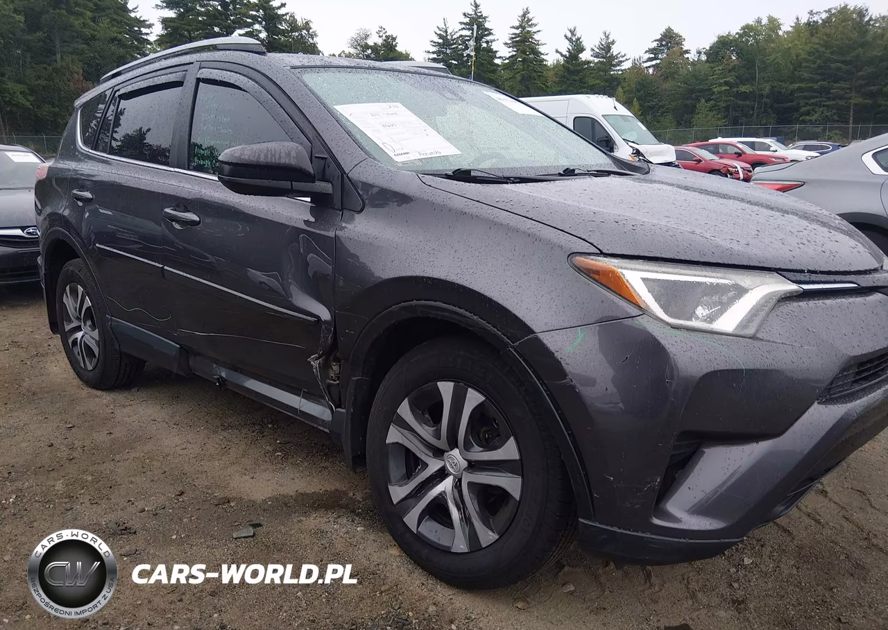 2017 Toyota Rav4 Le VIN:2T3BFREVXHW584575 - 6