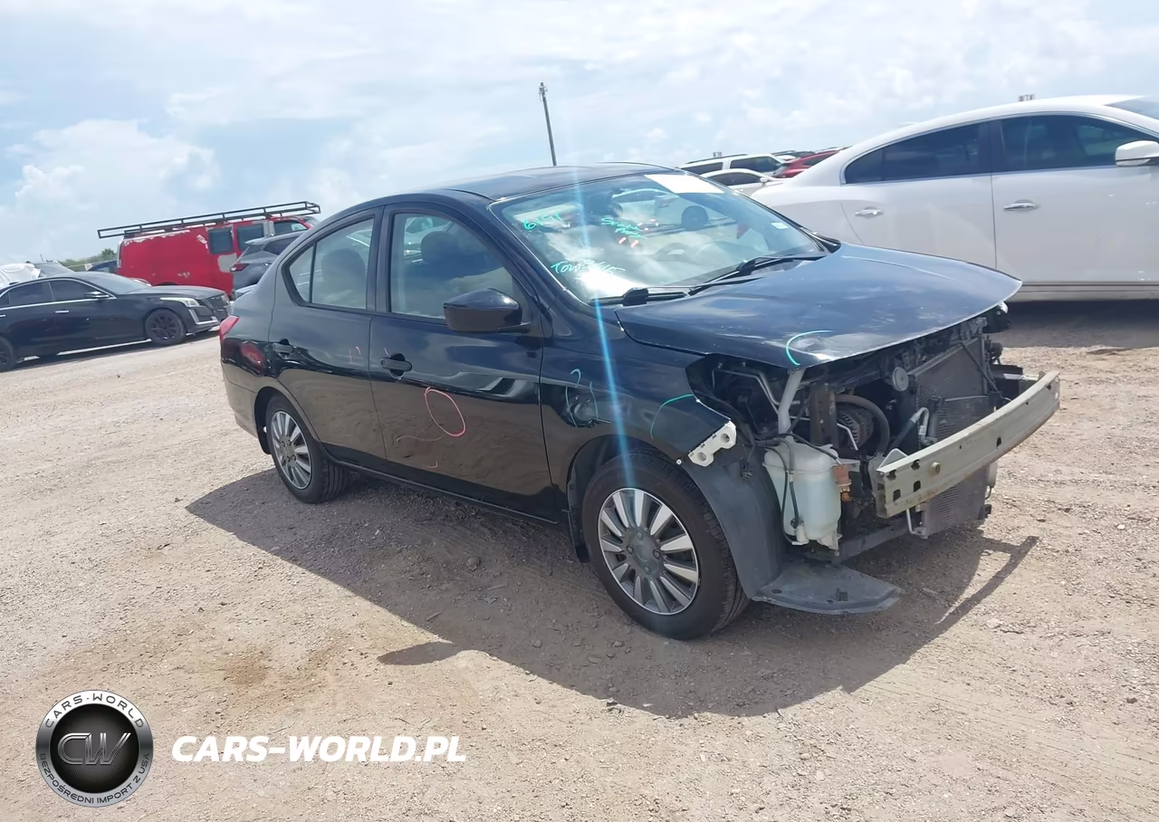 2017 Nissan Versa 1.6 S+