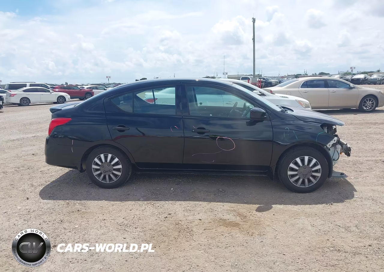 2017 Nissan Versa 1.6 S+ VIN:3N1CN7AP9HL860631 - 14