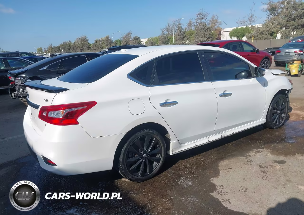 2017 Nissan Sentra Sr VIN:3N1AB7AP9HY407841 - 4