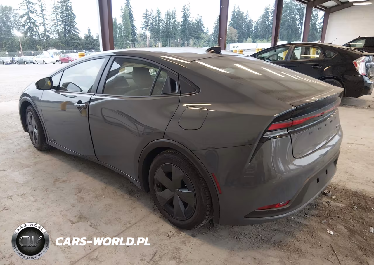 2026 Toyota Prius Le Awd-E VIN:JTDADABU8T3032728 - 3