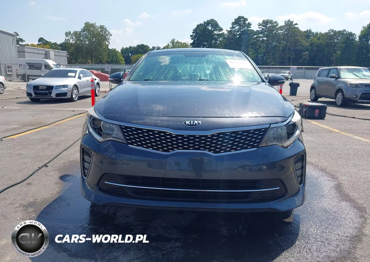 2018 Kia Optima S VIN:5XXGT4L3XJG234505 - 13