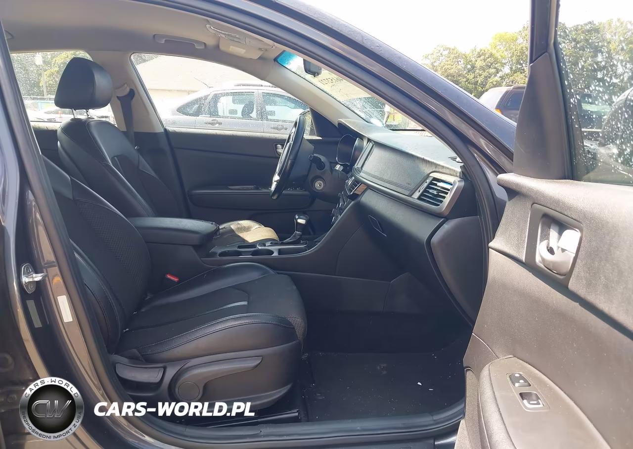 2018 Kia Optima S VIN:5XXGT4L3XJG234505 - 5