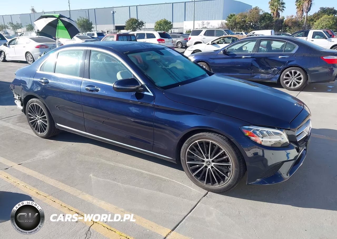2020 Mercedes-Benz C 300