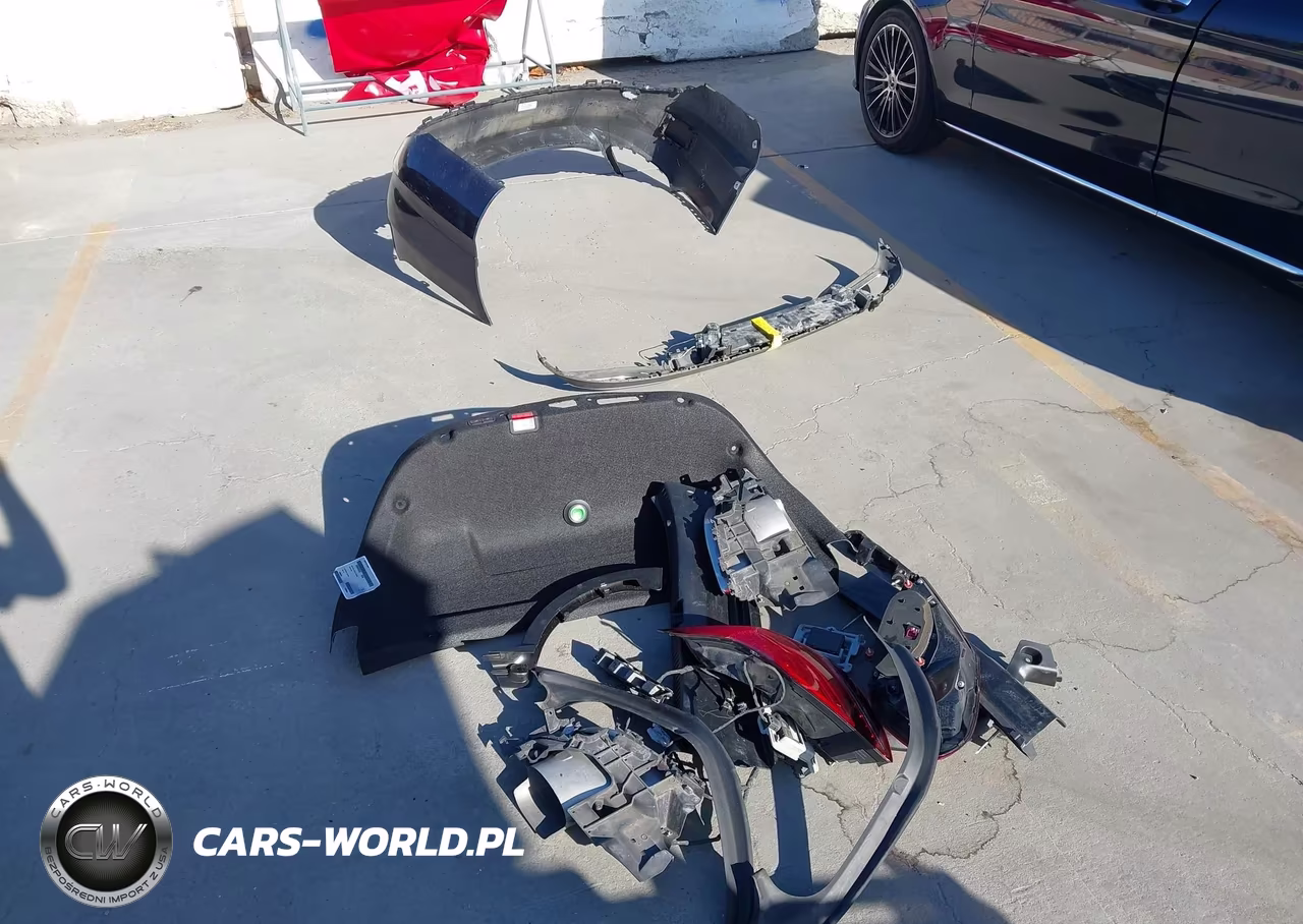 2020 Mercedes-Benz C 300 VIN:55SWF8DBXLU323818 - 18