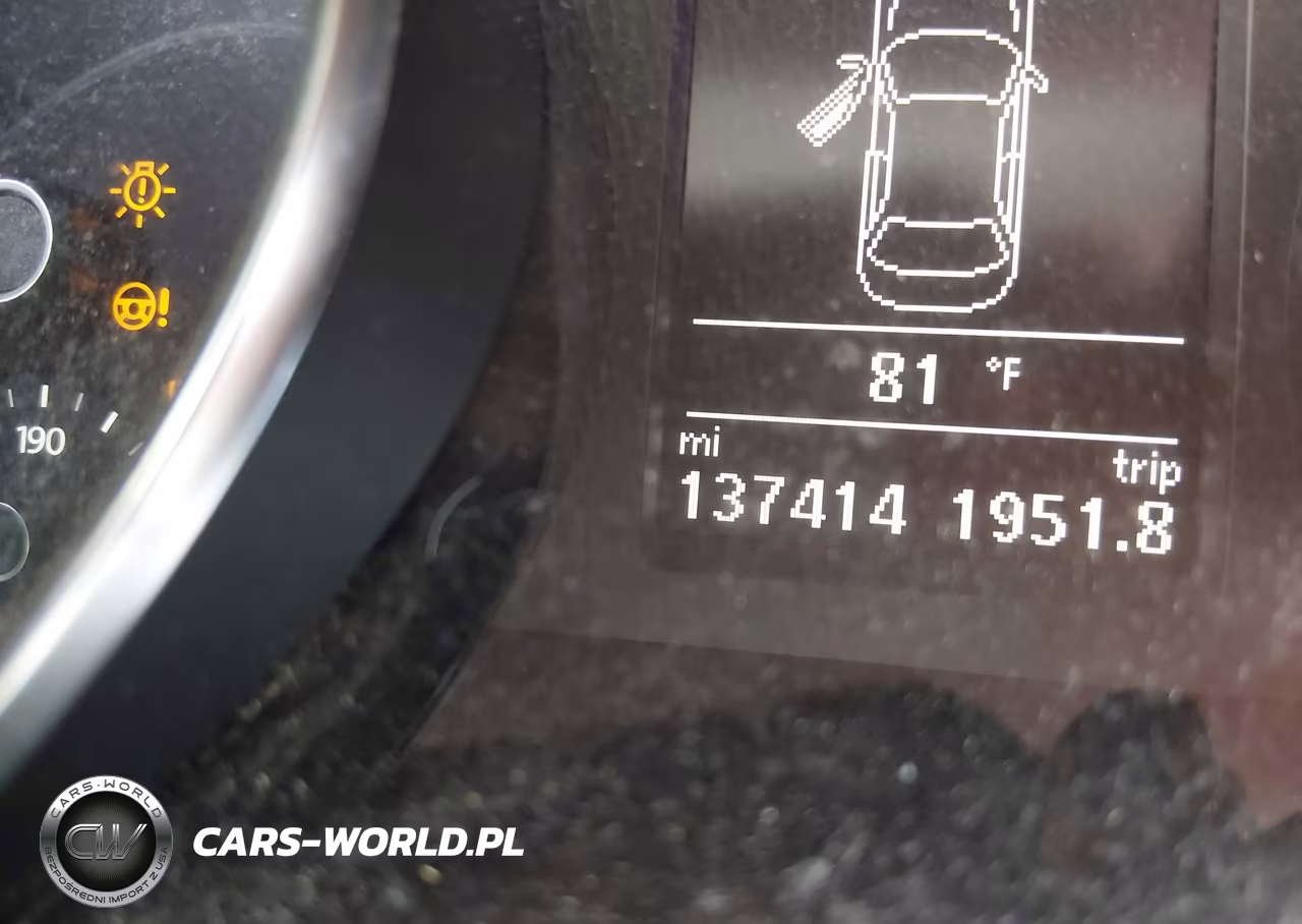 2018 Volkswagen Passat 2.0T R-Line-2.0T S VIN:1VWAA7A33JC020338 - 16