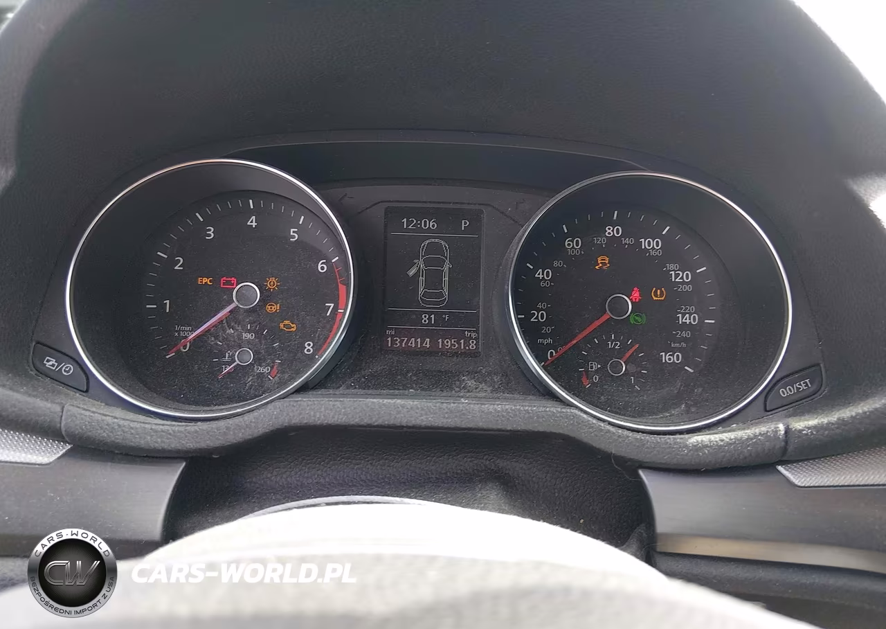2018 Volkswagen Passat 2.0T R-Line-2.0T S VIN:1VWAA7A33JC020338 - 7