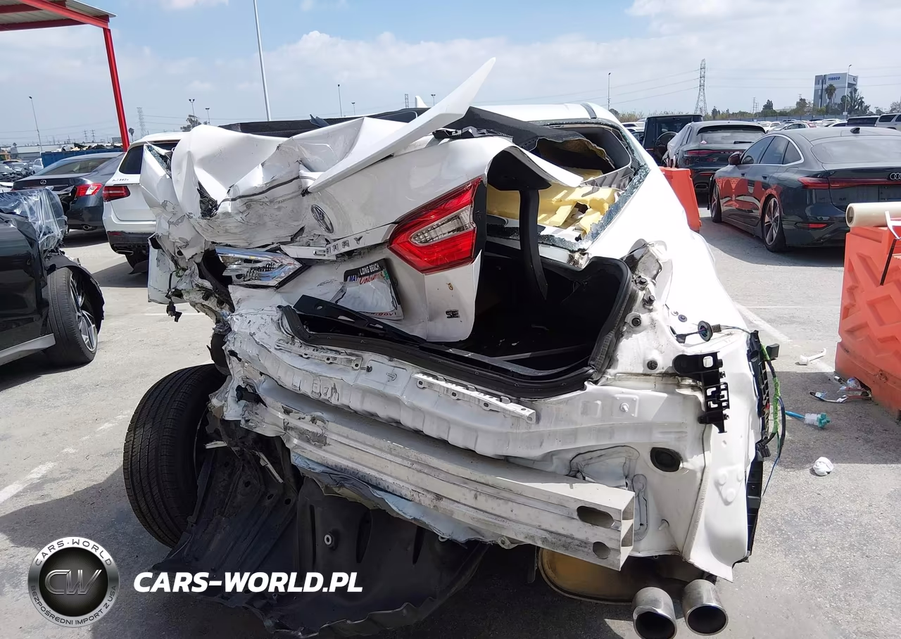 2020 Toyota Camry Se VIN:4T1G11AK2LU355164 - 15