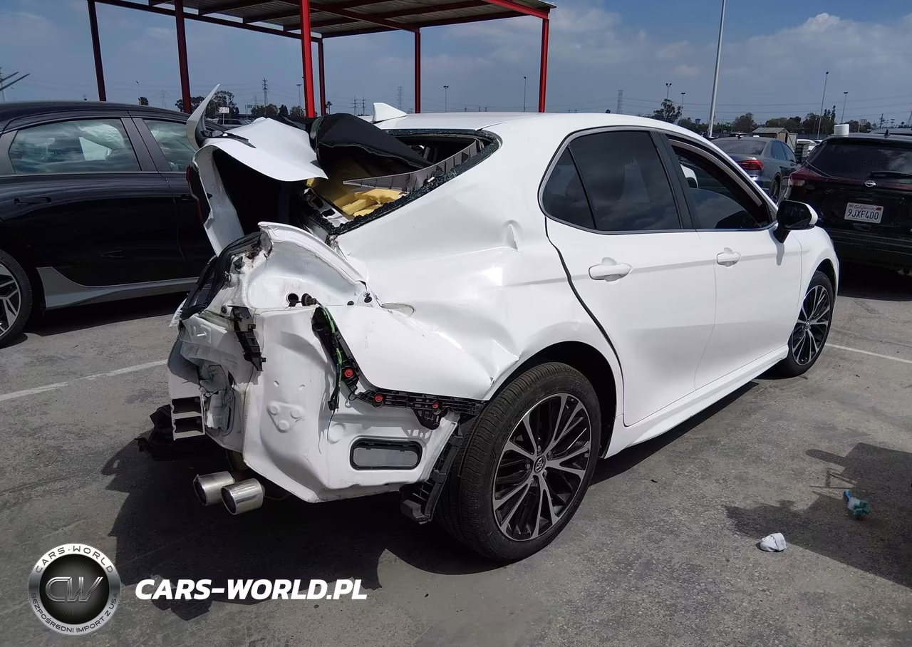 2020 Toyota Camry Se VIN:4T1G11AK2LU355164 - 4