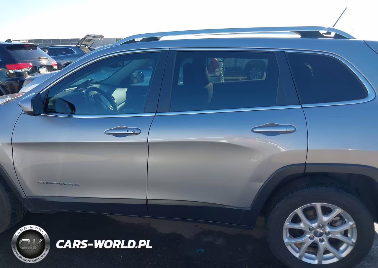 2014 Jeep Cherokee Latitude VIN:1C4PJLCB3EW324039 - 13