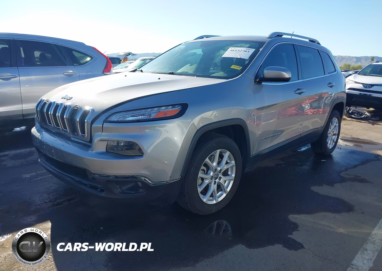 2014 Jeep Cherokee Latitude VIN:1C4PJLCB3EW324039 - 2
