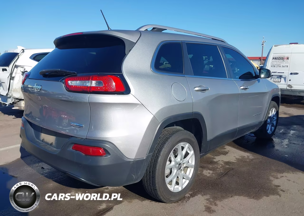 2014 Jeep Cherokee Latitude VIN:1C4PJLCB3EW324039 - 4