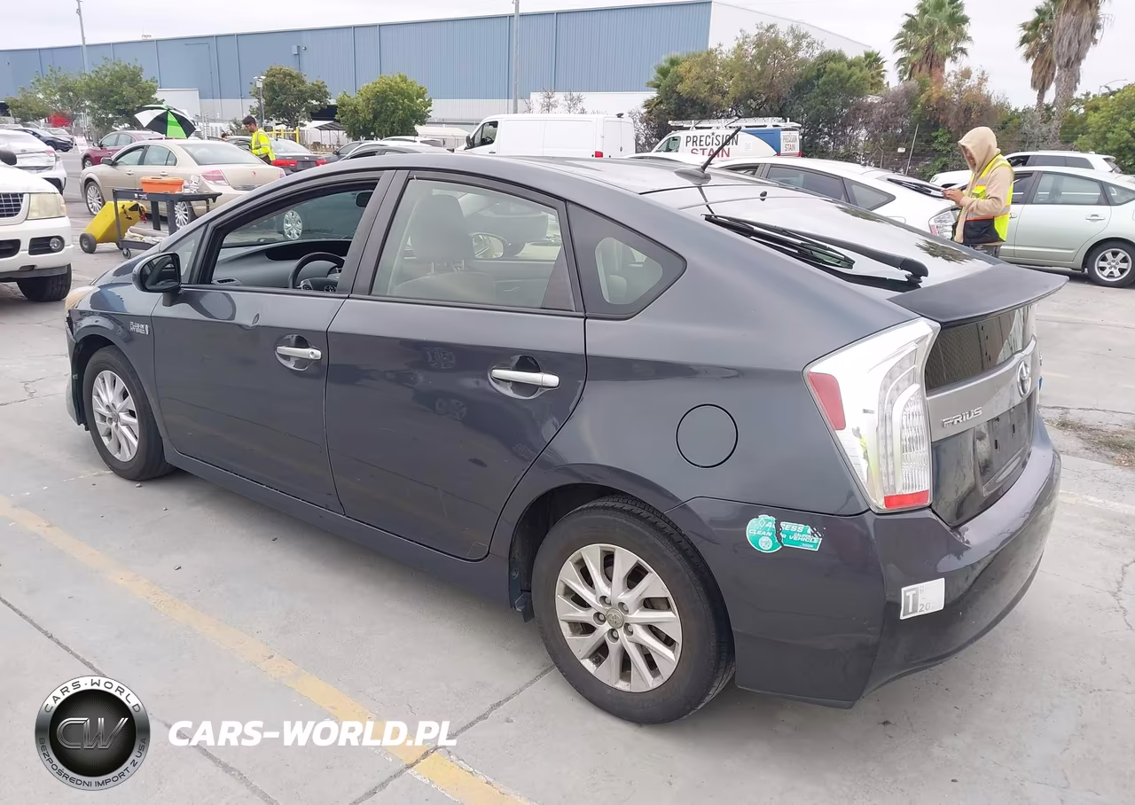2013 Toyota Prius Plug-In VIN:JTDKN3DP7D3040597 - 3