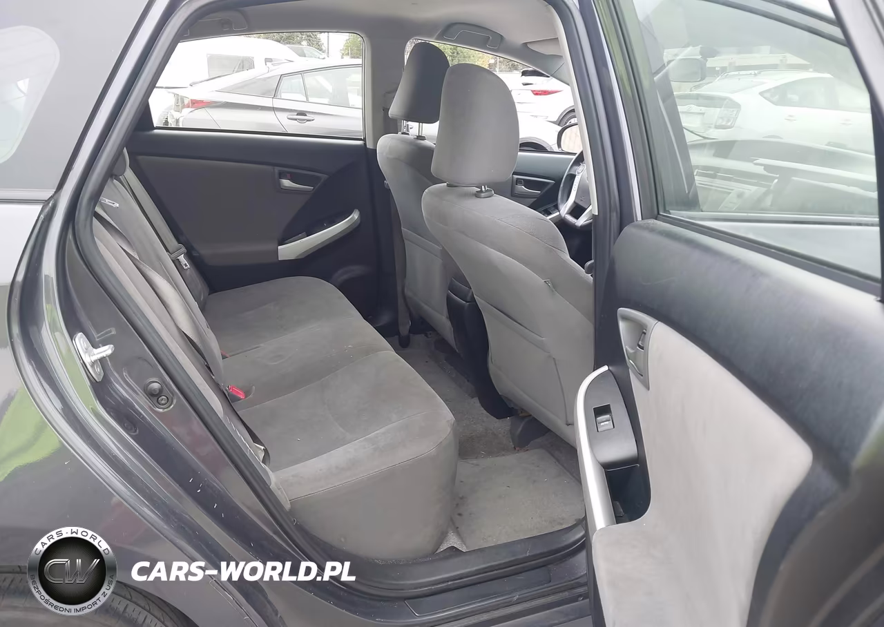 2013 Toyota Prius Plug-In VIN:JTDKN3DP7D3040597 - 8
