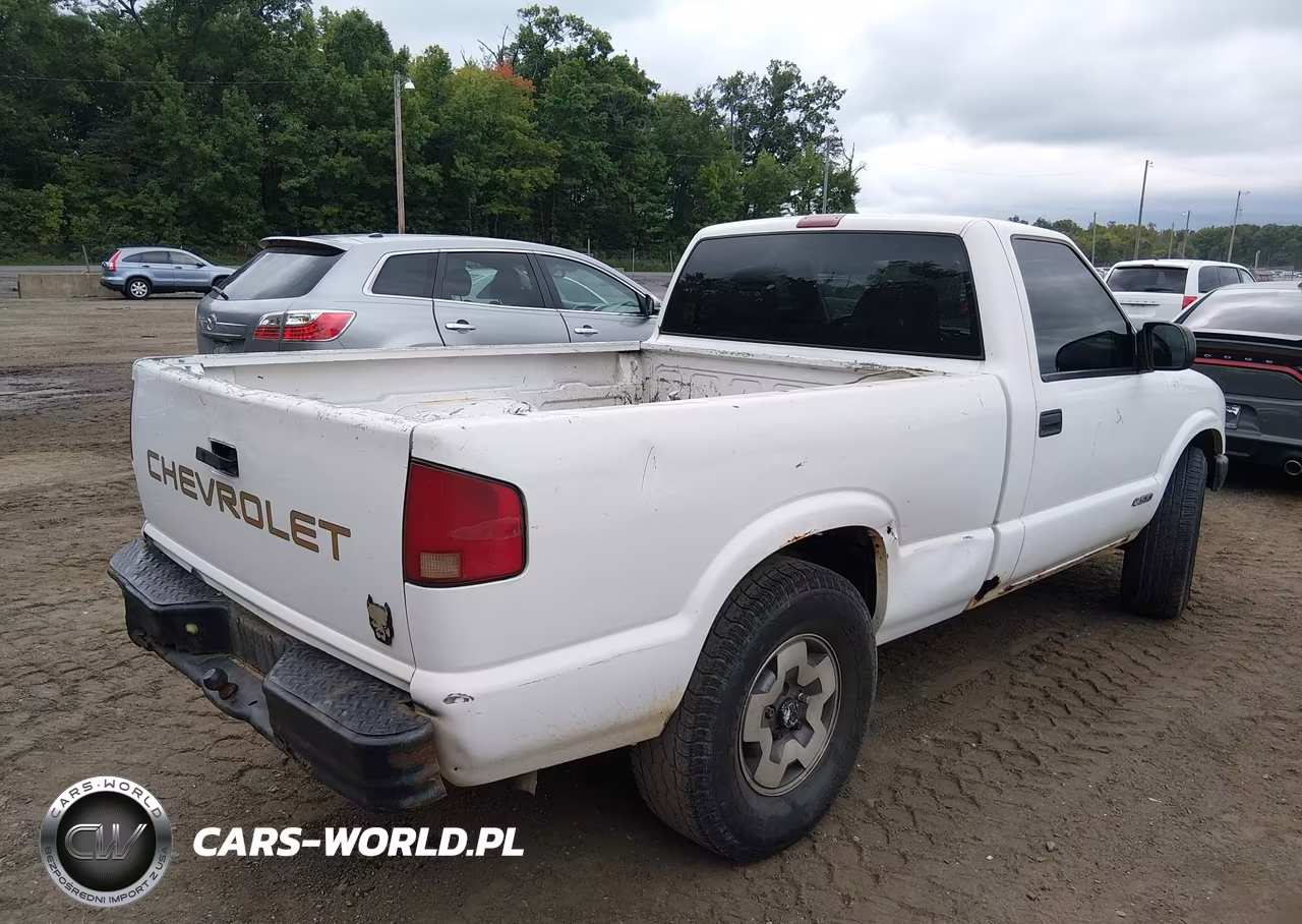 1999 Chevrolet S-10 VIN:1GCCT14X2XK192196 - 4