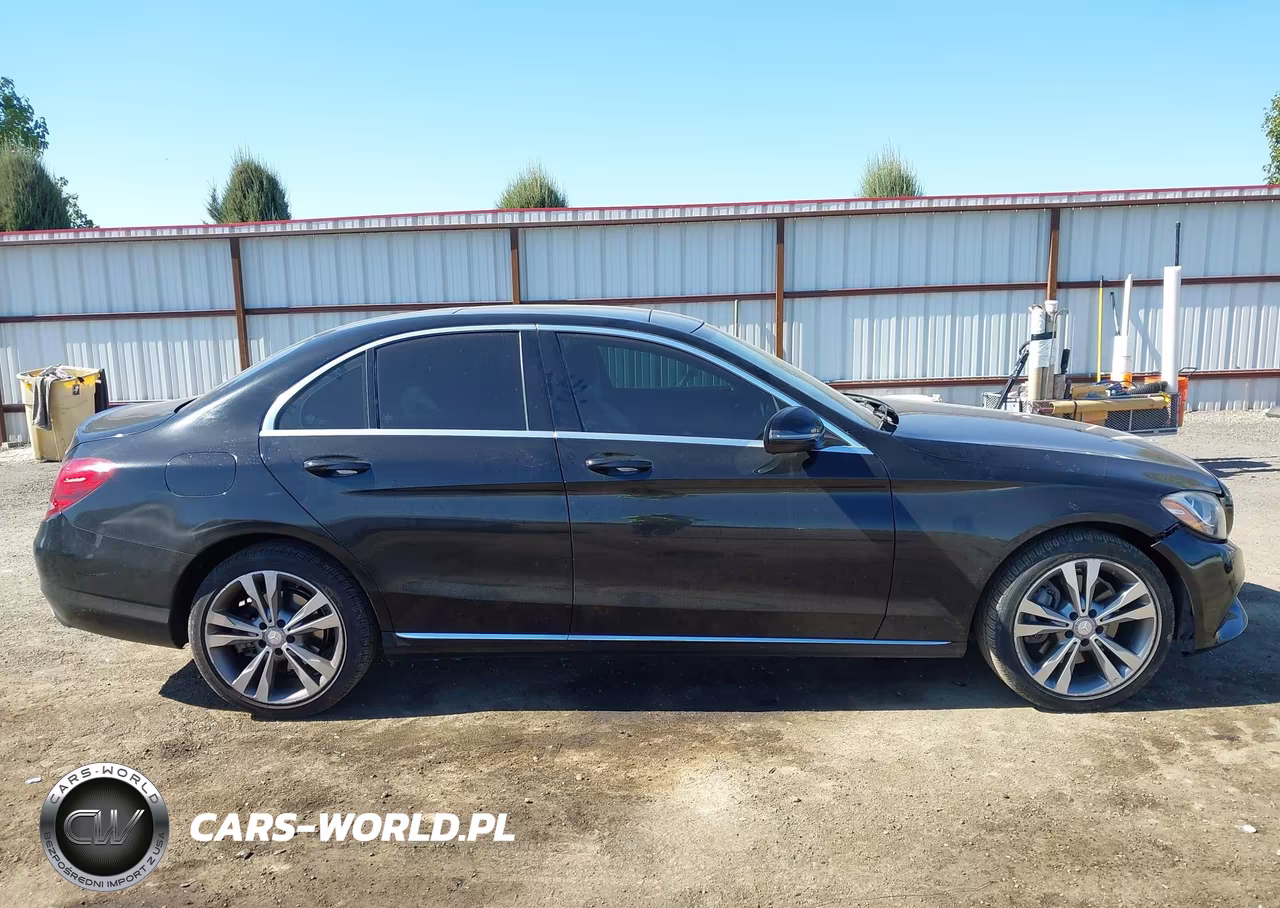 2016 Mercedes-Benz C 300 Luxury 4Matic VIN:55SWF4KB6GU176074 - 13