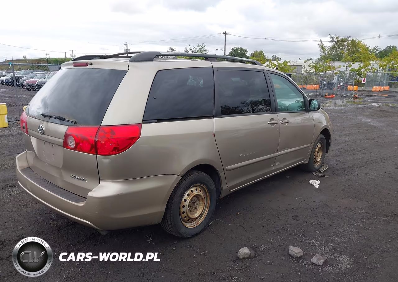 2007 Toyota Sienna Le VIN:5TDZK23C57S007990 - 4