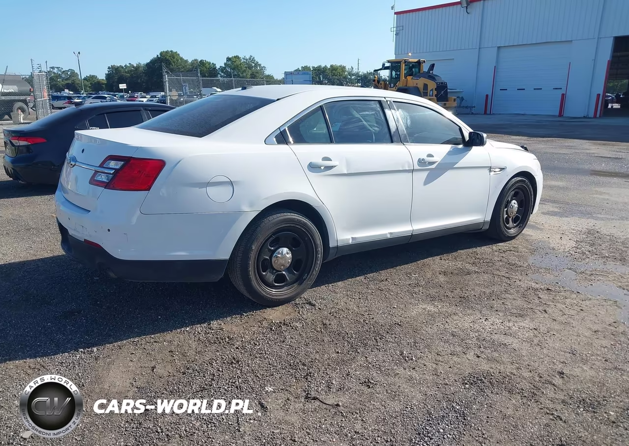 2016 Ford Police Interceptor VIN:1FAHP2L80GG138205 - 4