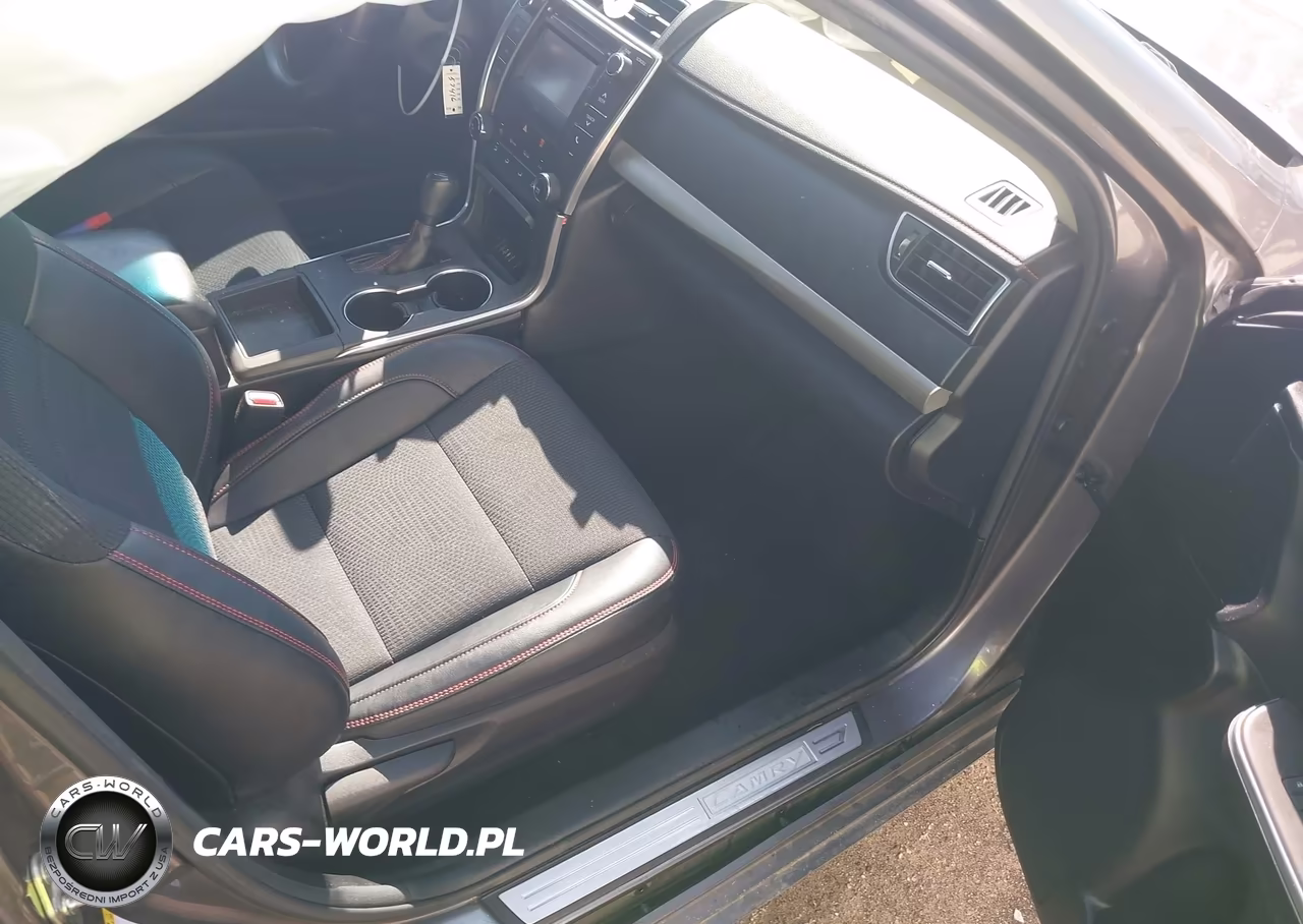 2017 Toyota Camry Se VIN:4T1BF1FK4HU370809 - 5