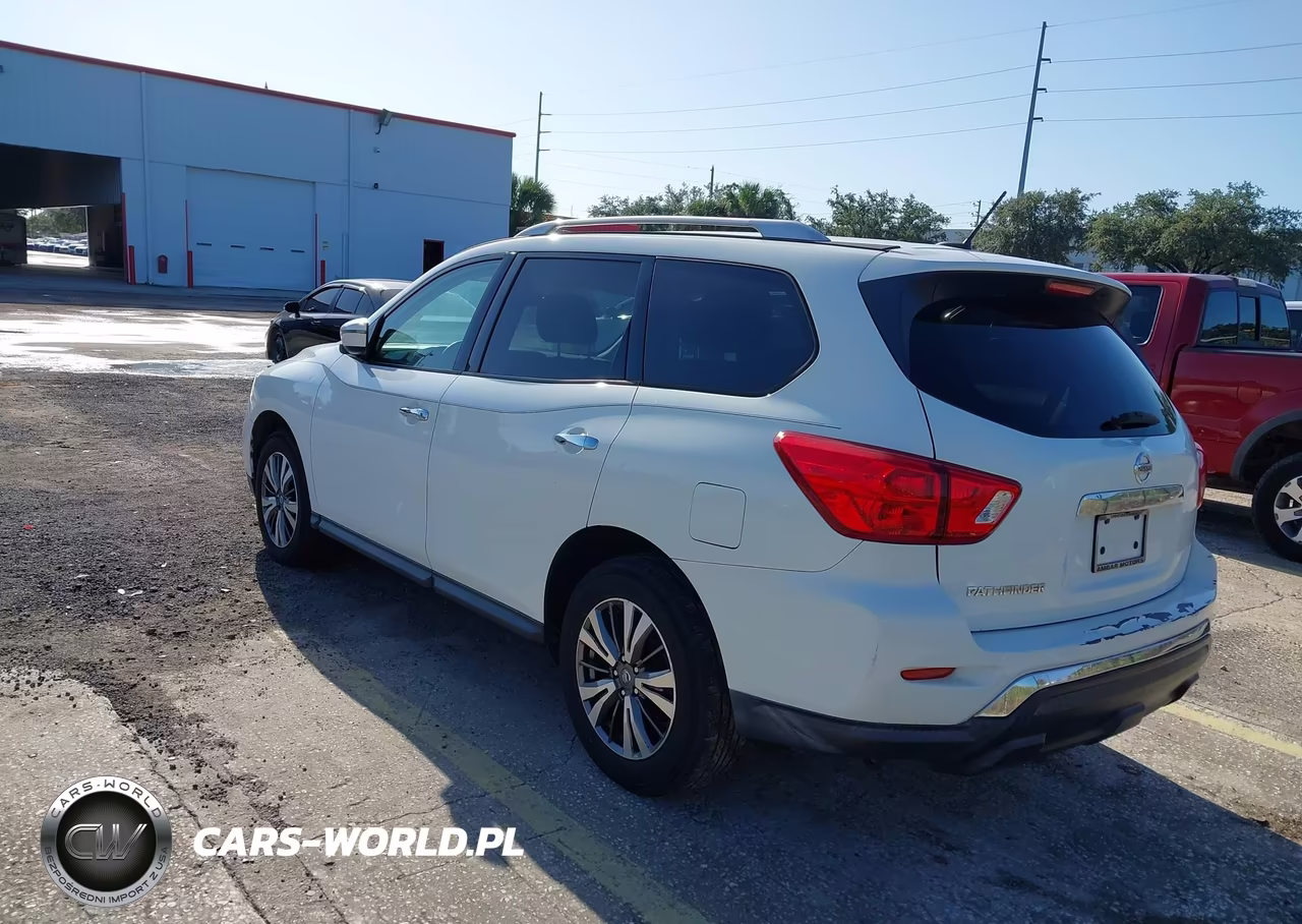 2018 Nissan Pathfinder S VIN:5N1DR2MN9JC625954 - 3