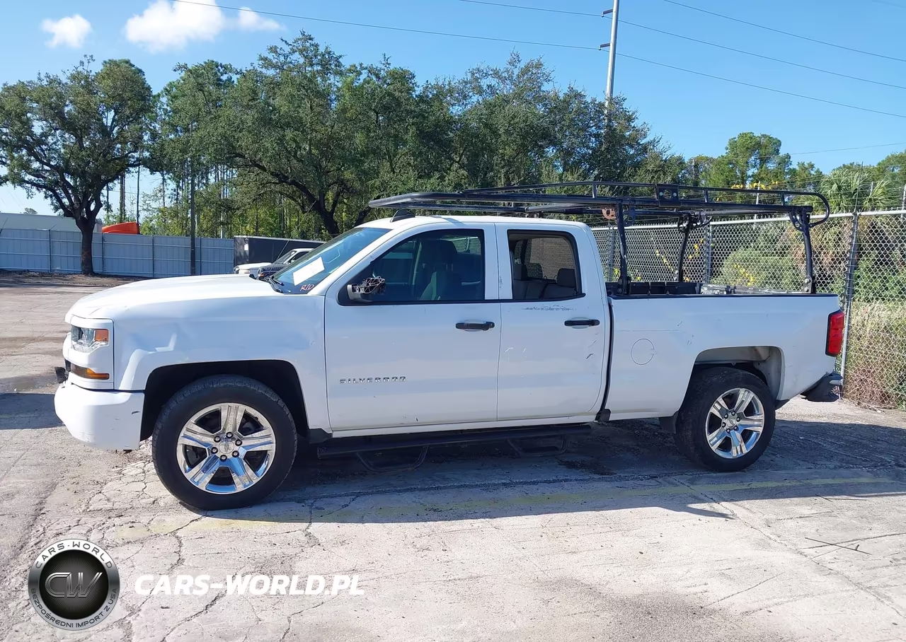 2018 Chevrolet Silverado 1500 Custom VIN:1GCRCPEC3JZ179271 - 14