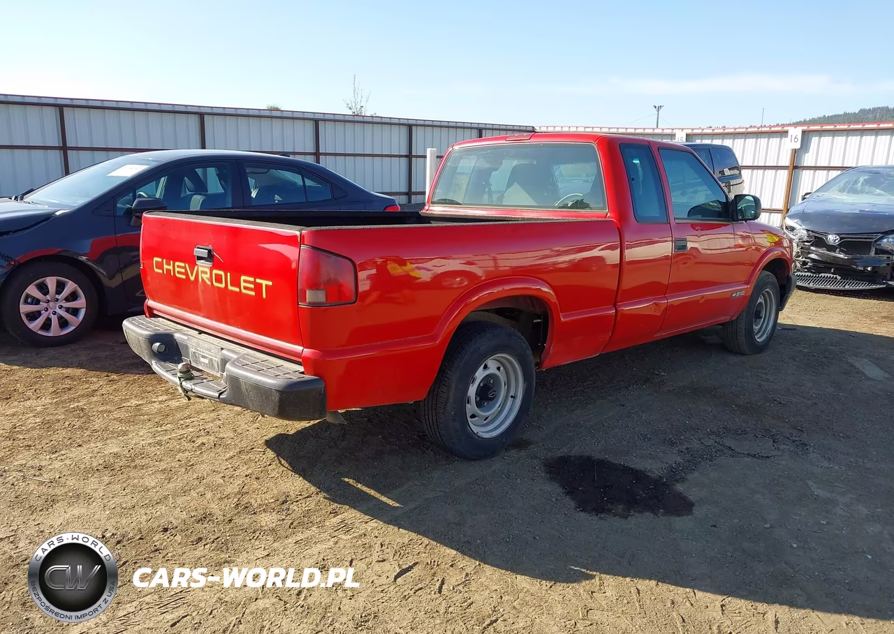 2002 Chevrolet S-10 VIN:1GCCS195128167533 - 4
