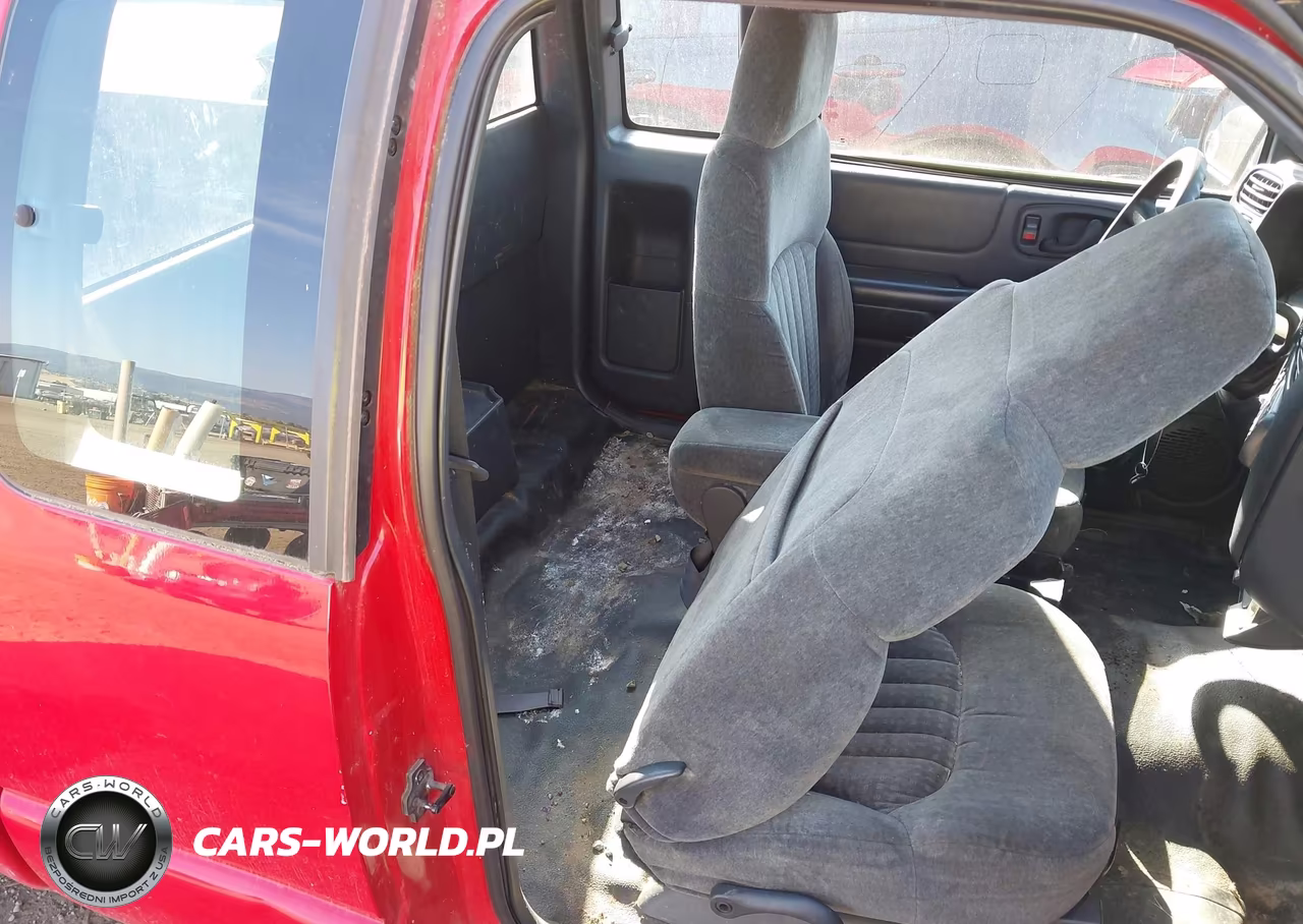 2002 Chevrolet S-10 VIN:1GCCS195128167533 - 8