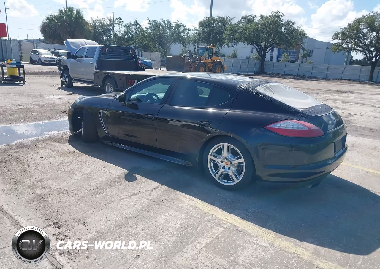 2013 Porsche Panamera 4 VIN:WP0AA2A73DL018327 - 3