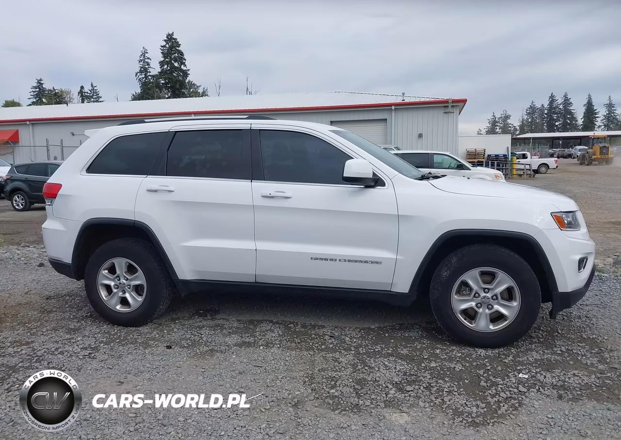 2014 Jeep Grand Cherokee Laredo VIN:1C4RJFAG6EC242283 - 13
