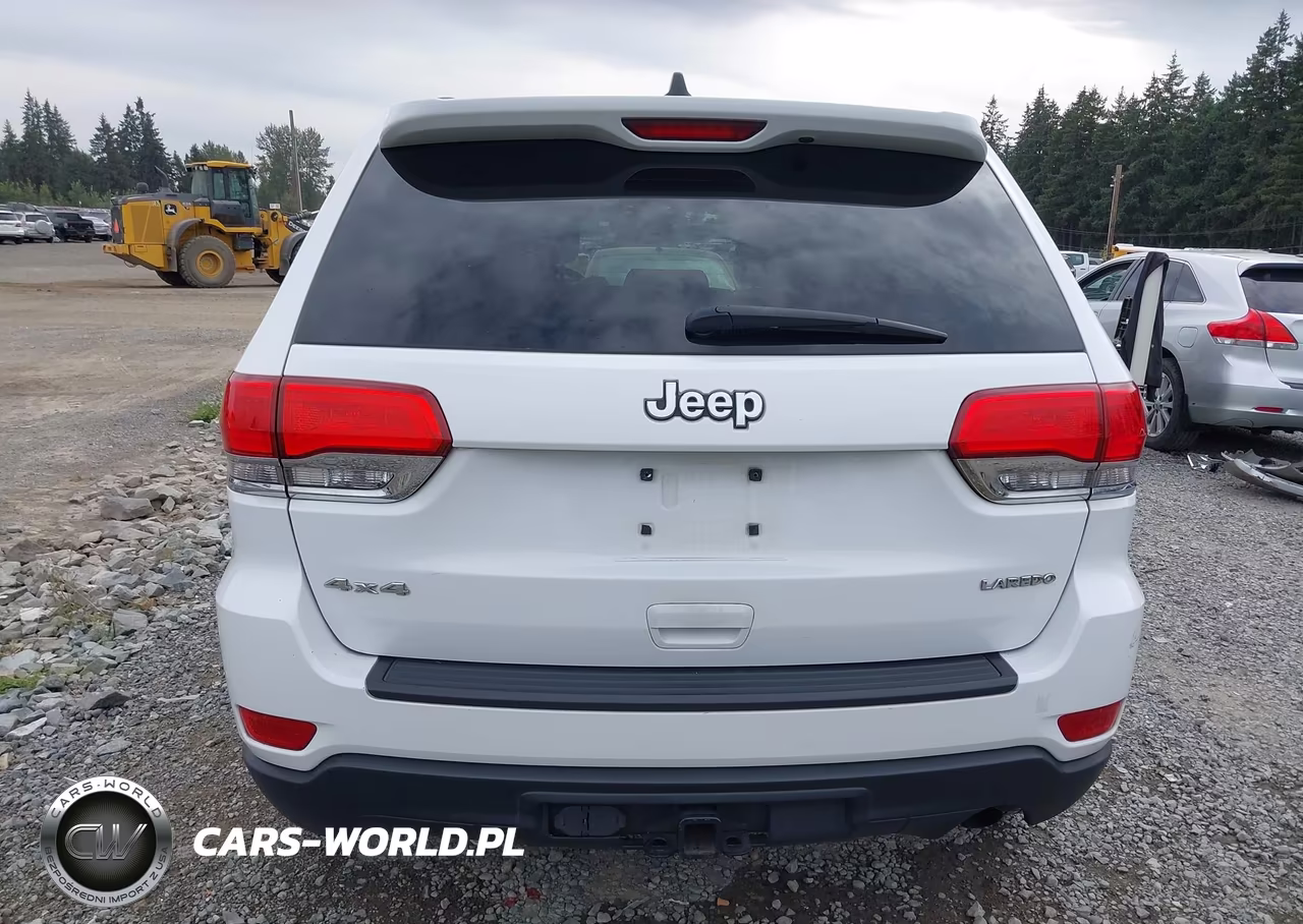 2014 Jeep Grand Cherokee Laredo VIN:1C4RJFAG6EC242283 - 16