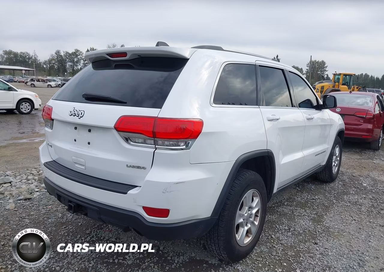 2014 Jeep Grand Cherokee Laredo VIN:1C4RJFAG6EC242283 - 4
