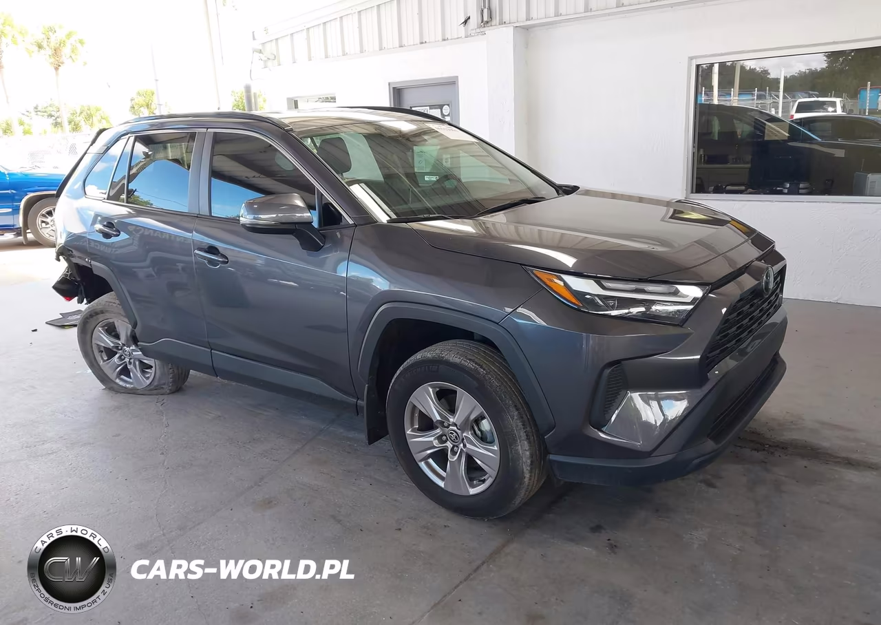 2024 Toyota Rav4 Xle – zdjęcie 1 z 16
