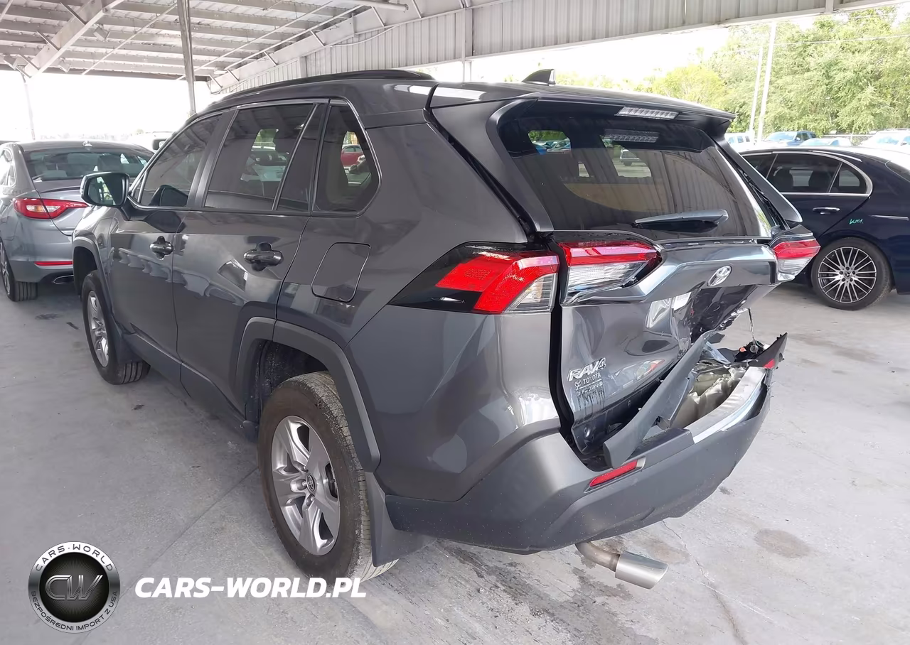 2024 Toyota Rav4 Xle VIN:2T3W1RFV4RW347600 - 3