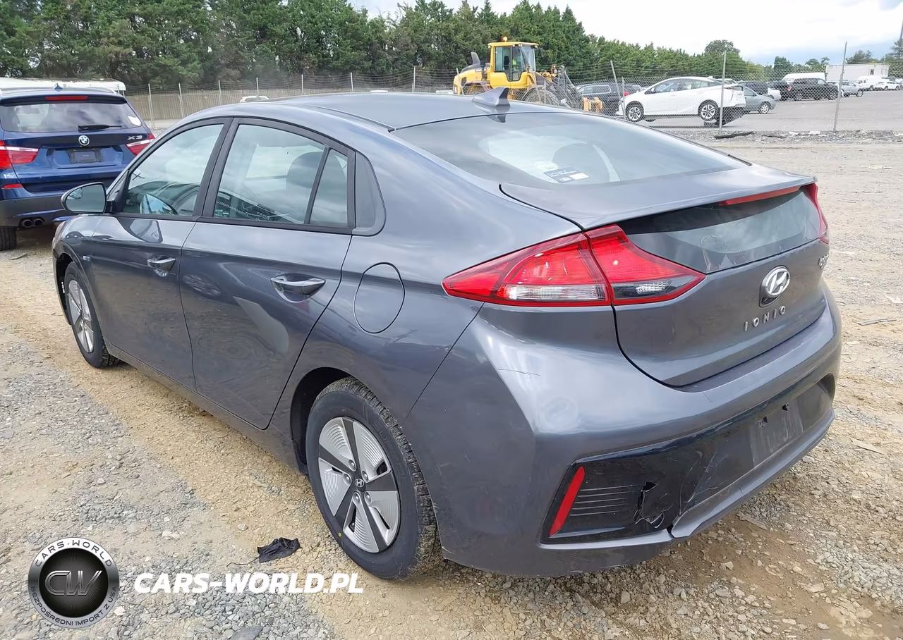 2018 Hyundai Ioniq Hybrid Blue VIN:KMHC65LC6JU102424 - 3
