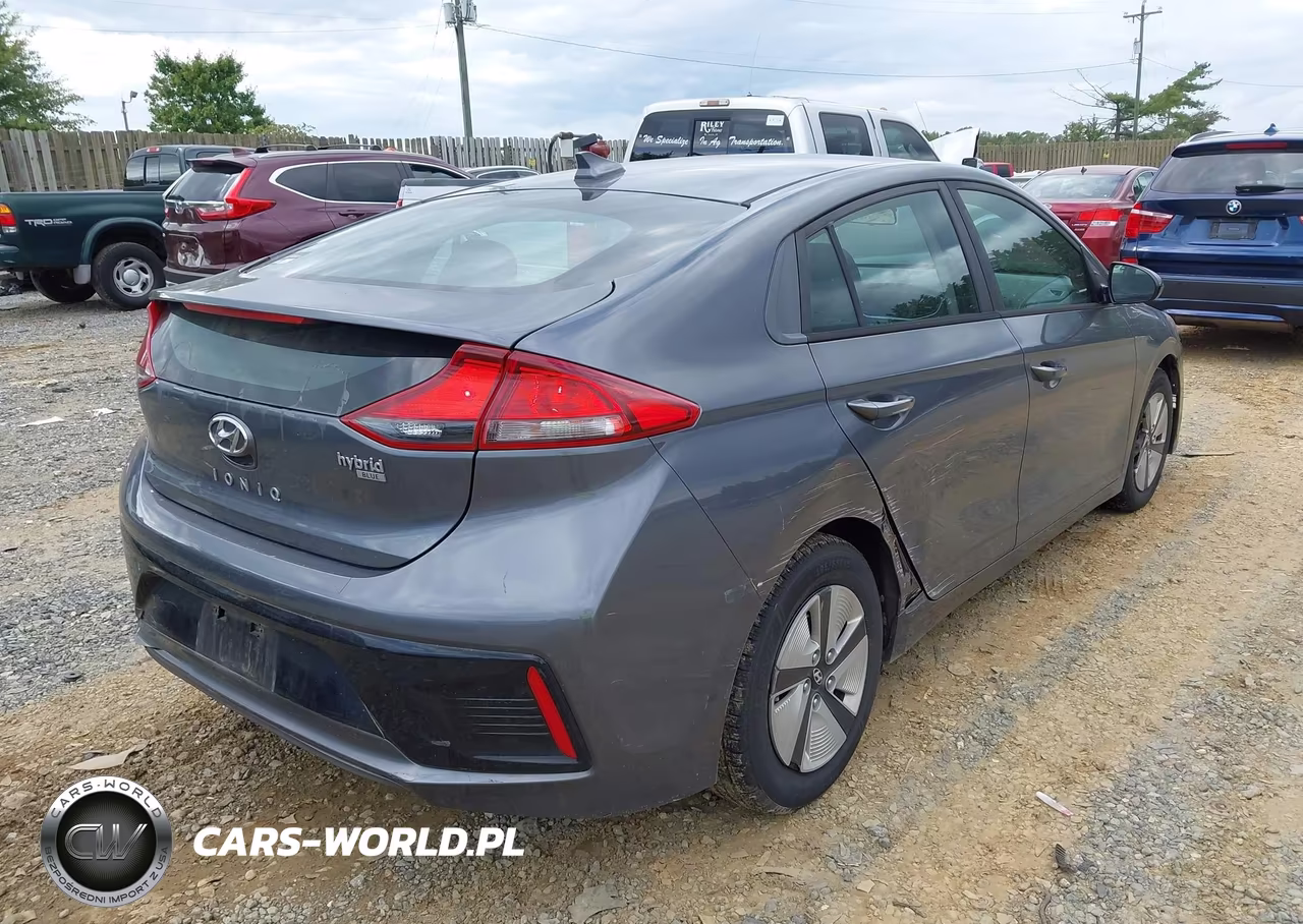 2018 Hyundai Ioniq Hybrid Blue VIN:KMHC65LC6JU102424 - 4