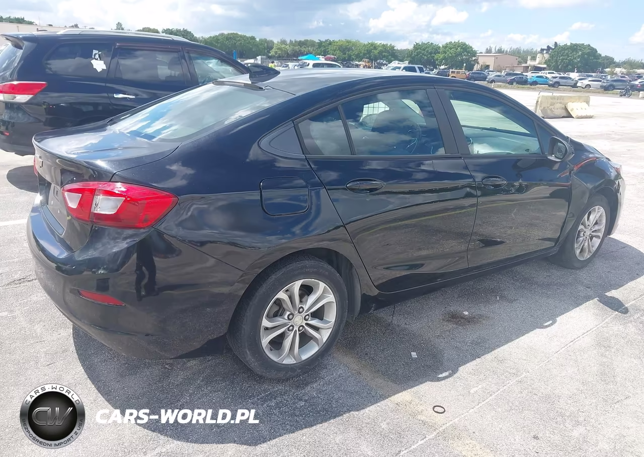 2019 Chevrolet Cruze Ls VIN:1G1BC5SMXK7148396 - 4