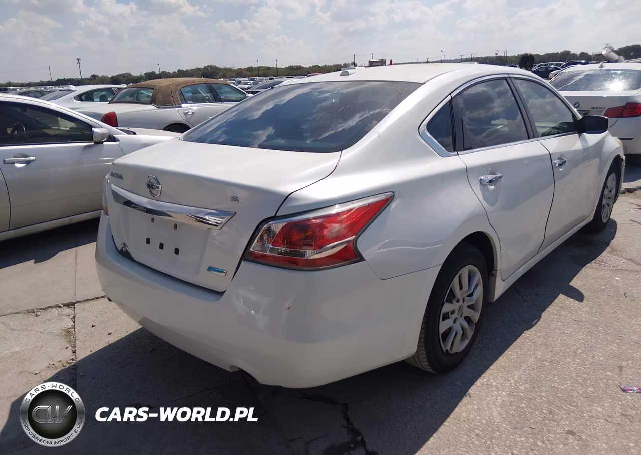 2014 Nissan Altima 2.5 S VIN:1N4AL3AP9EC183077 - 4