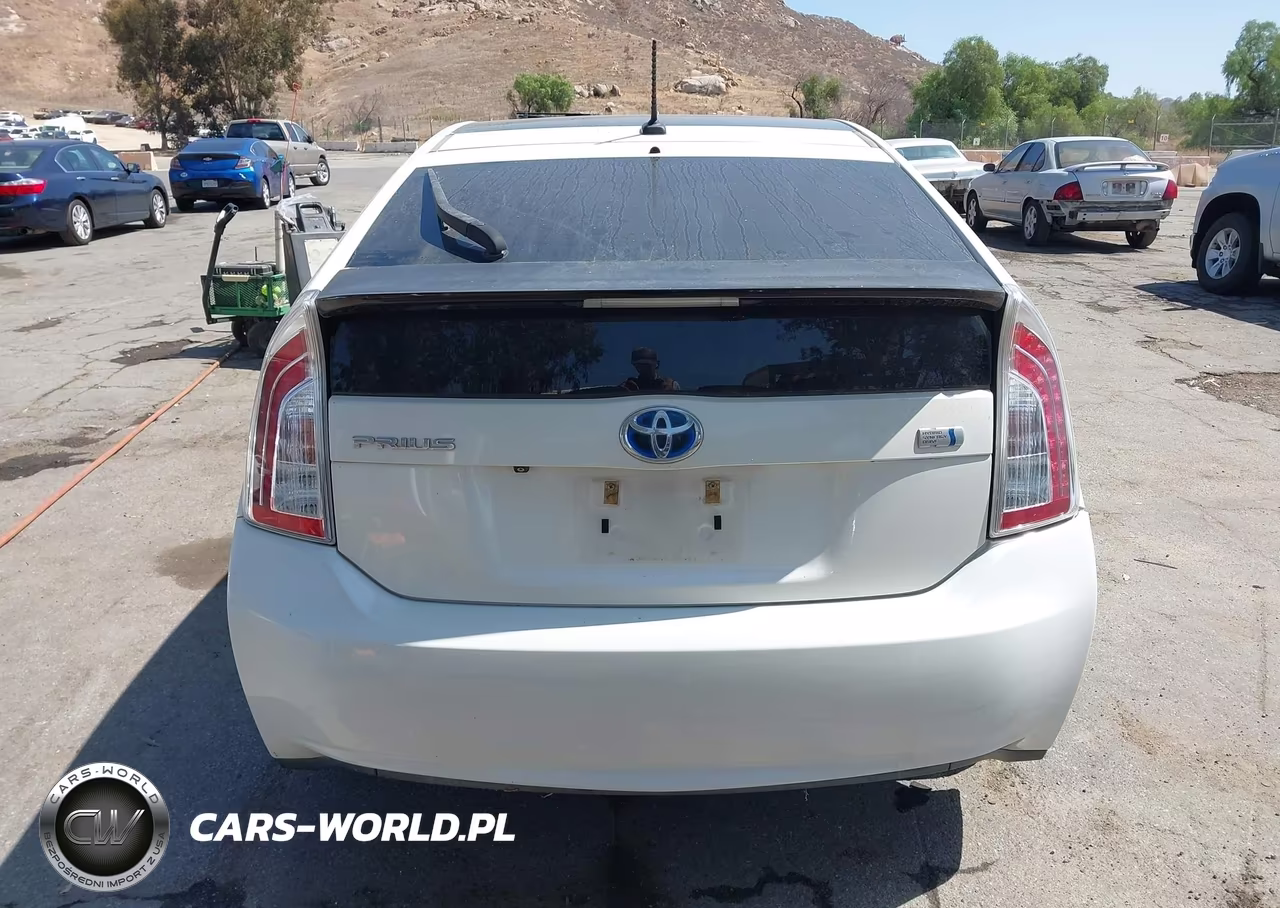 2013 Toyota Prius Four VIN:JTDKN3DU9D5557426 - 16
