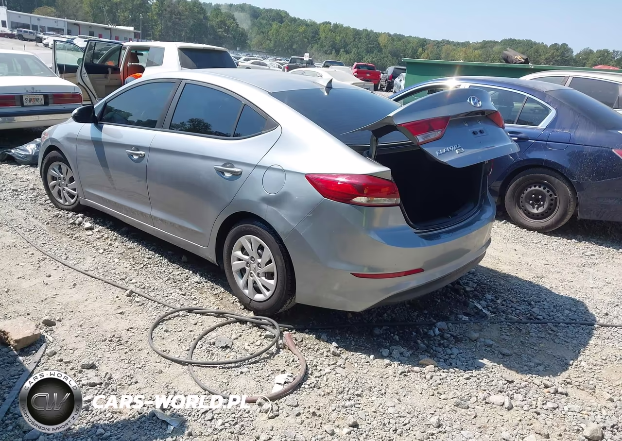 2017 Hyundai Elantra Se VIN:5NPD74LF3HH077416 - 3
