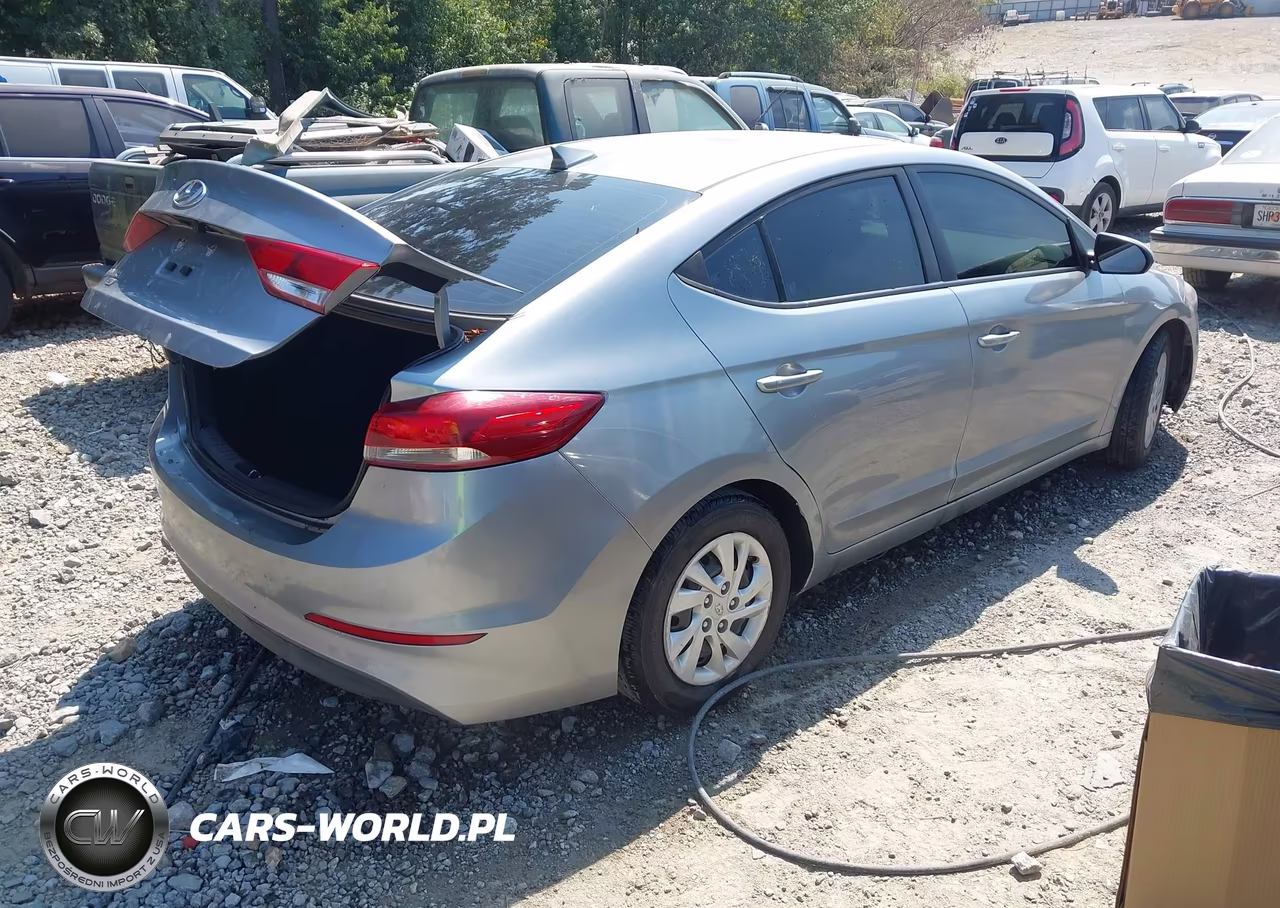 2017 Hyundai Elantra Se VIN:5NPD74LF3HH077416 - 4