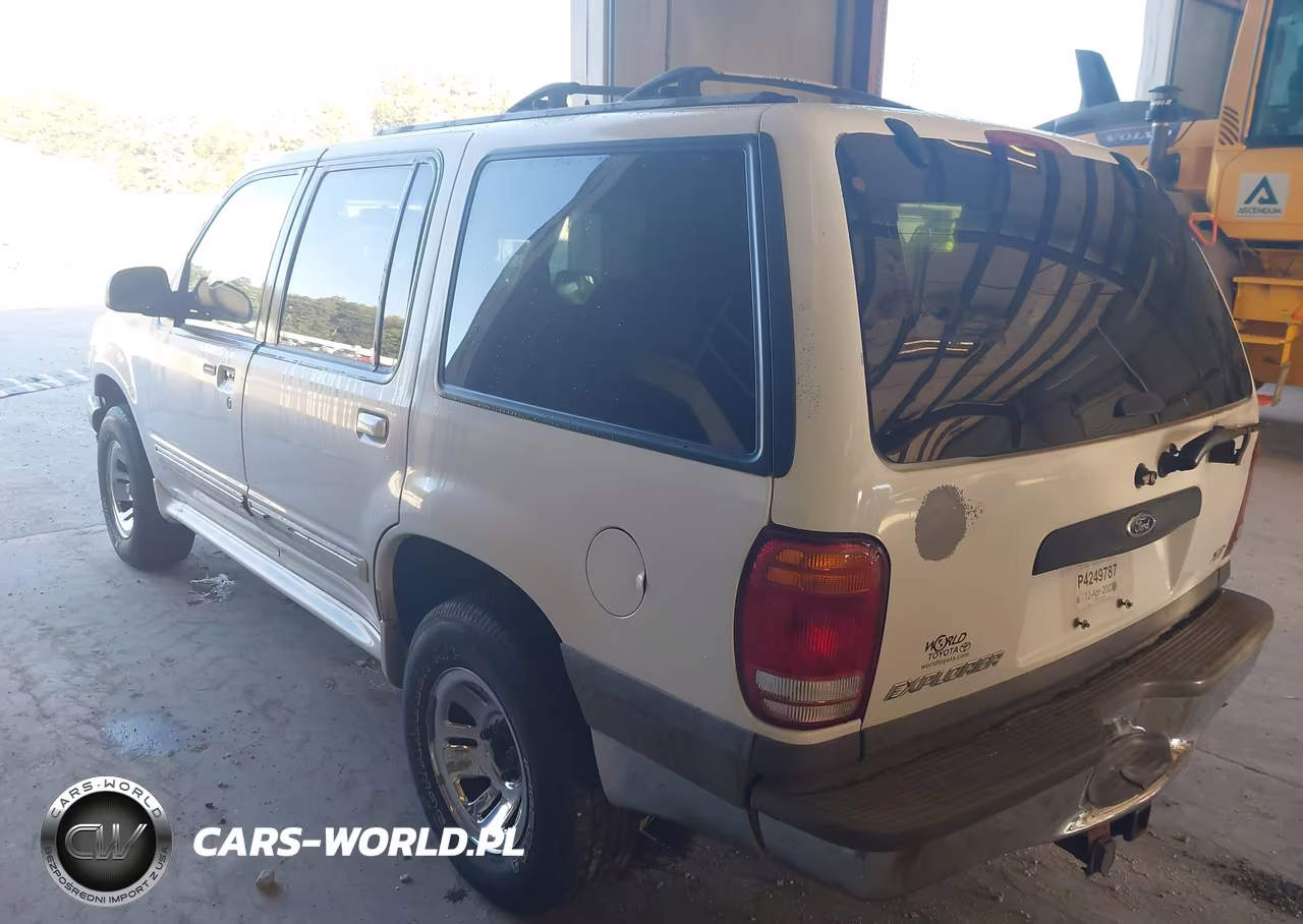 2001 Ford Explorer Xlt VIN:1FMZU63E11ZA27318 - 3